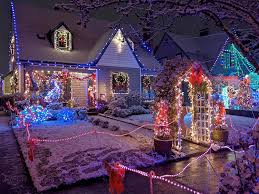 27 Best Christmas Light Displays in the US - Attractions of America - biggest cities in the usa for christmas light intstal