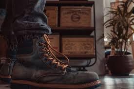 5 Best USA-Made Work Boots in 2023 [America's Choice] - Boots Nerd - work boots made in usa
