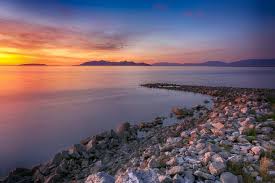 Biggest Lakes In The US: Top10 Based on Size, State, Features - biggest man made lake usa