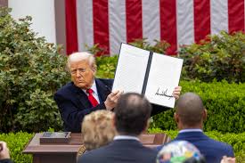 Trump signs order ending duty-free treatment for cheap shipments from ... - usa under $800 package