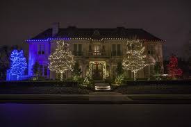 Professional Christmas Lighting Installation - The Perfect Light - biggest cities in the usa for christmas light intstal
