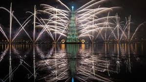 10 spectacular light shows around the world - USA TODAY - biggest cities in the usa for christmas light intstal